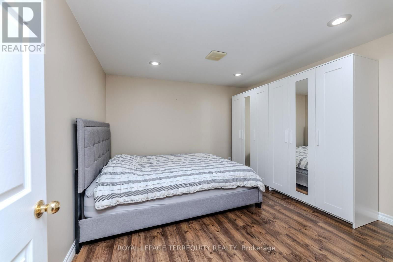 96 TALMAGE AVENUE Image 29