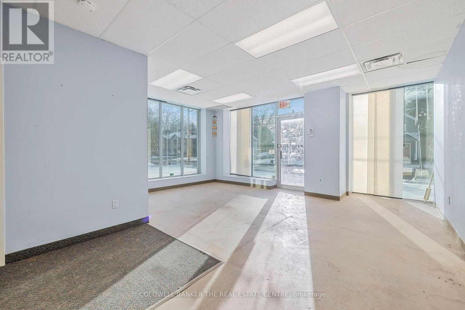 361 EAGLE STREET Image 13