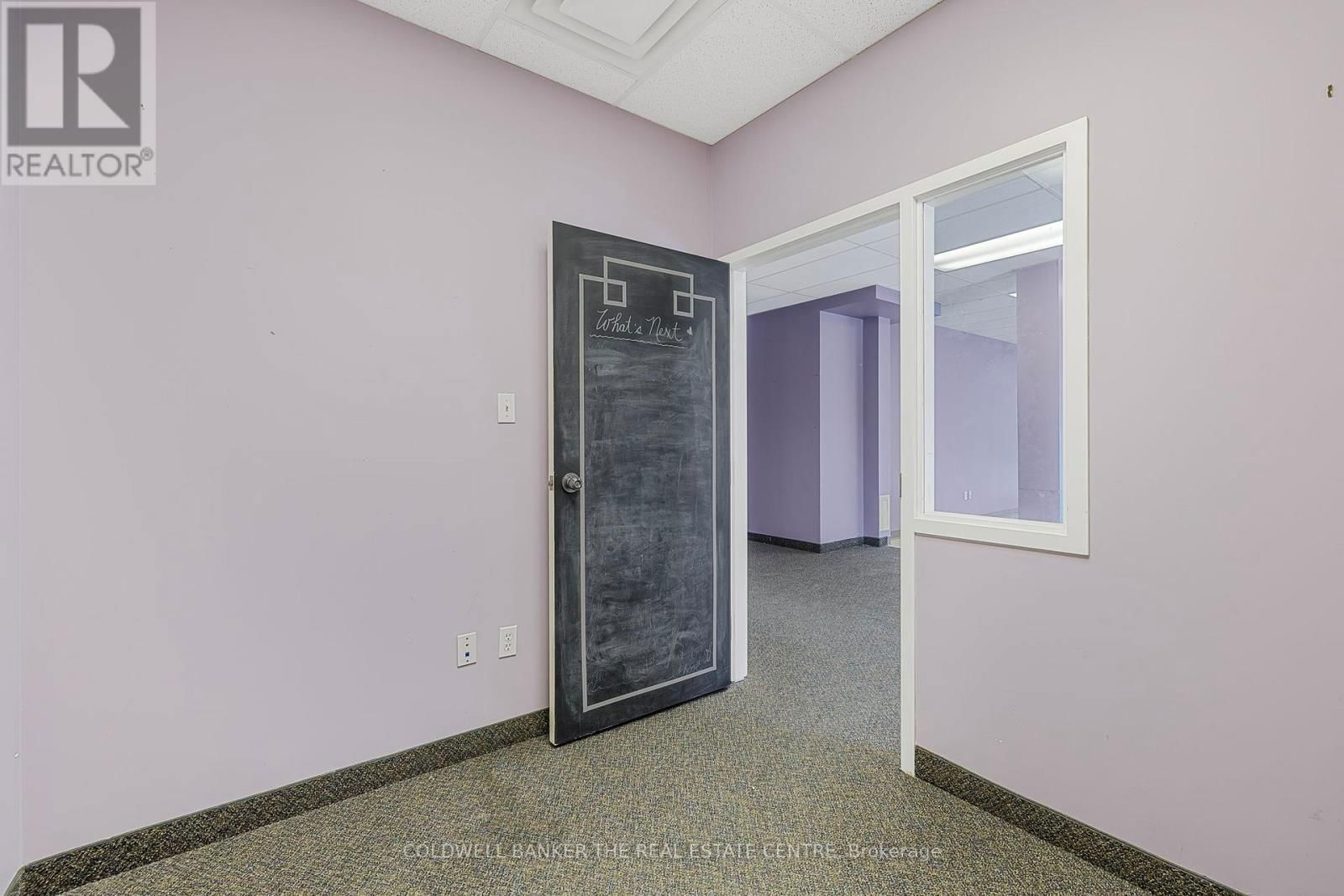 361 EAGLE STREET Image 25