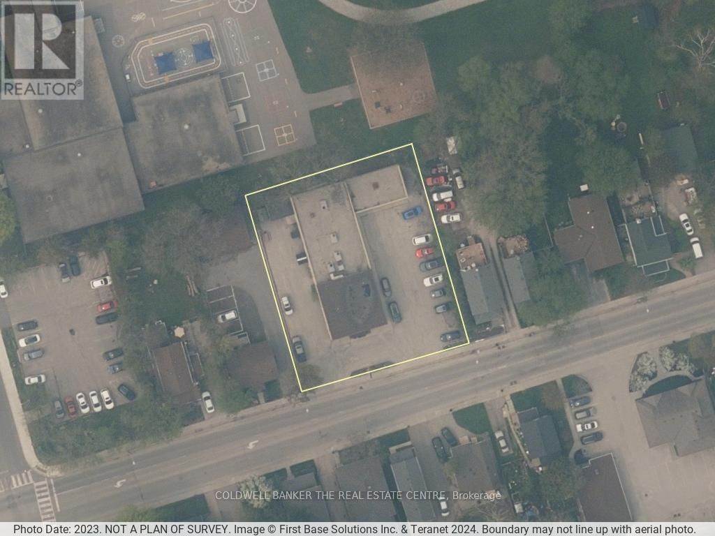 361 EAGLE STREET Image 5