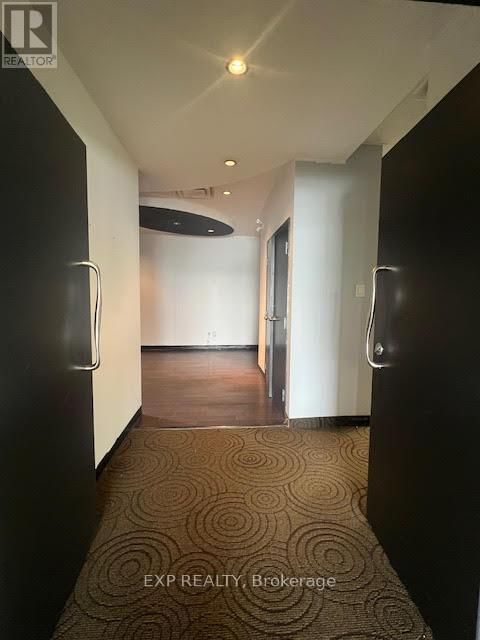 208 - 275 RENFREW DRIVE Image 10