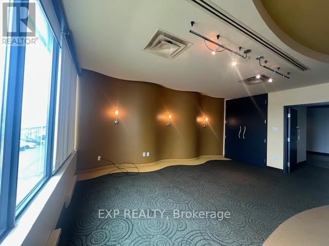 208 - 275 RENFREW DRIVE Image 12