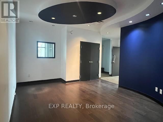 208 - 275 RENFREW DRIVE Image 4