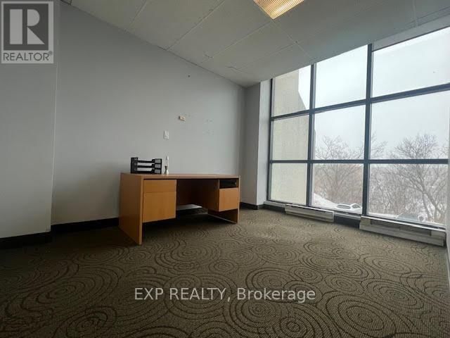 208 - 275 RENFREW DRIVE Image 7