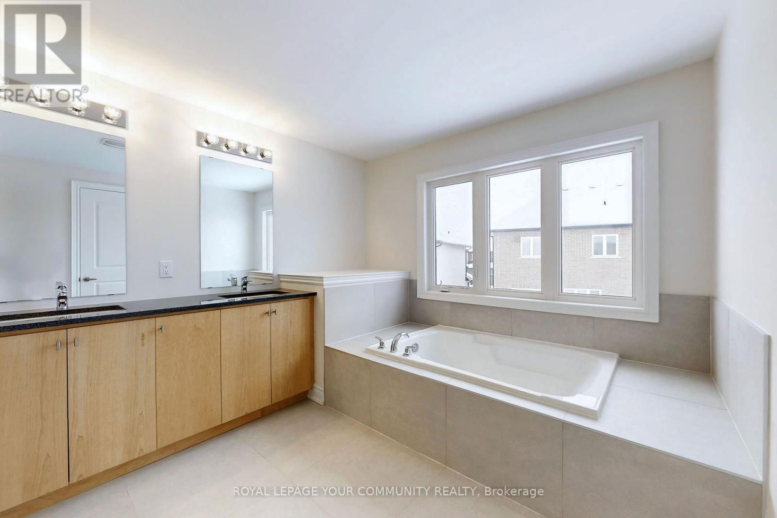 7 DAWN BLOSSOM DRIVE Image 14