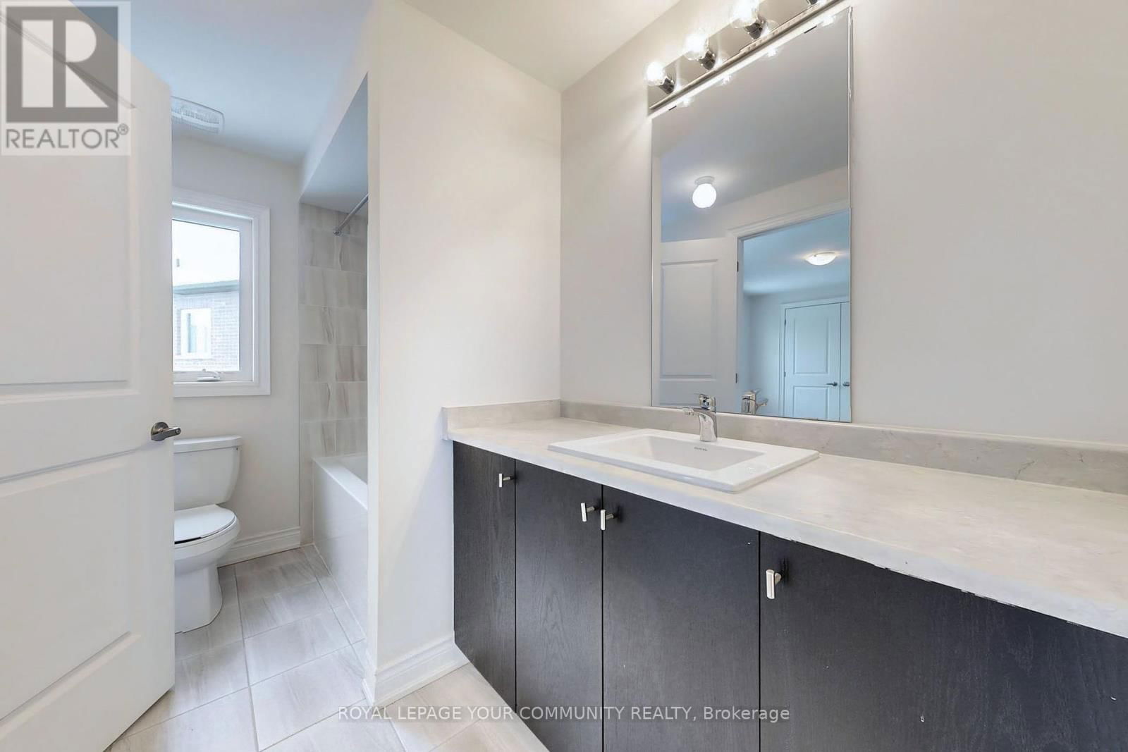 7 DAWN BLOSSOM DRIVE Image 17