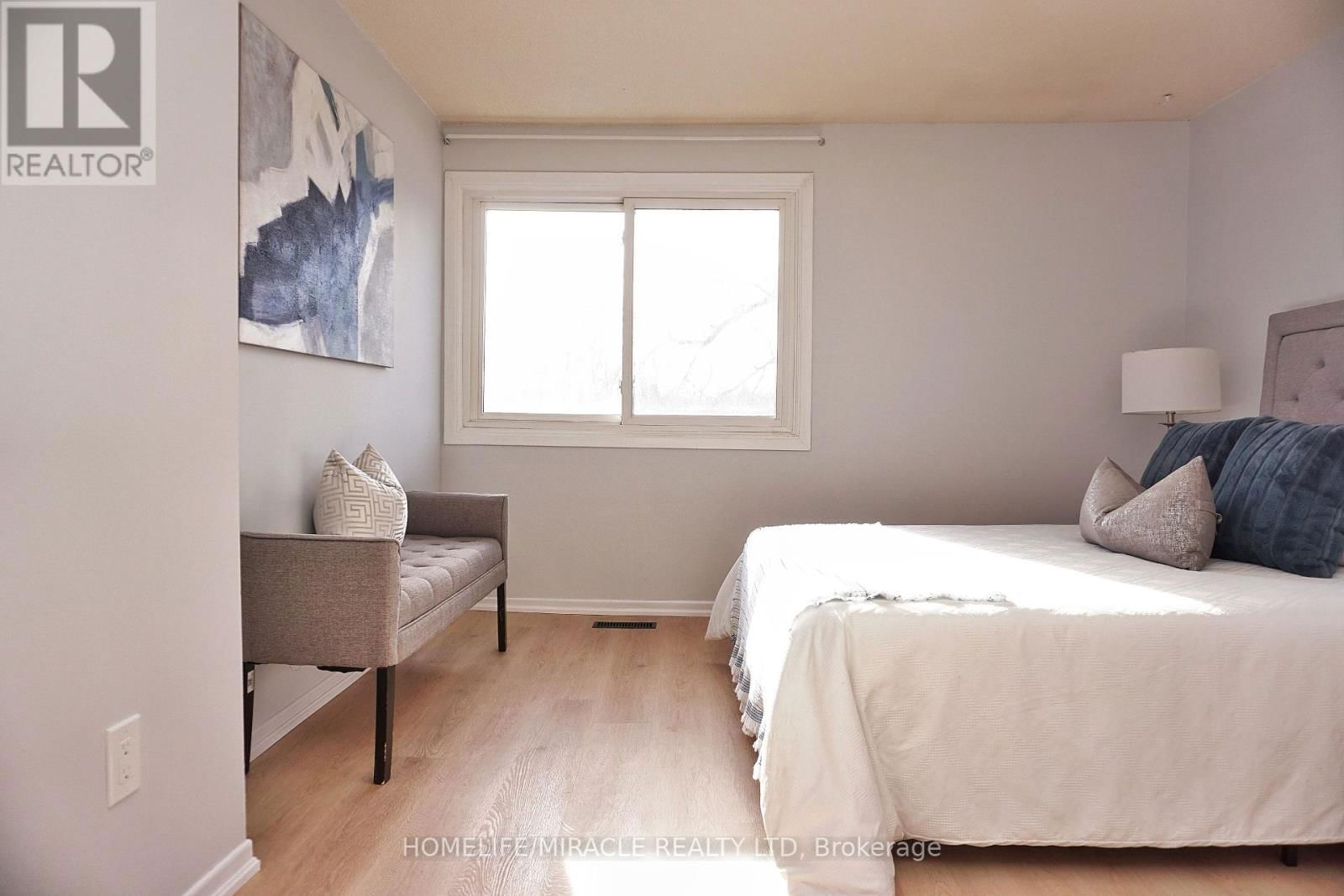 16 THATCHERS MILL WAY Image 32