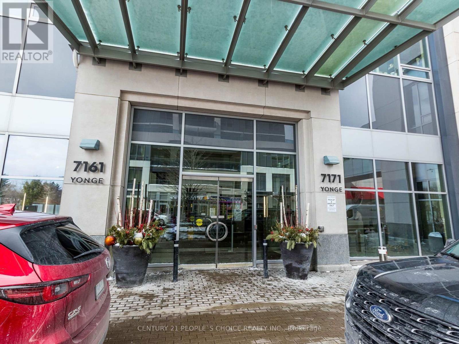 #2232 - 7161 YONGE STREET Image 4