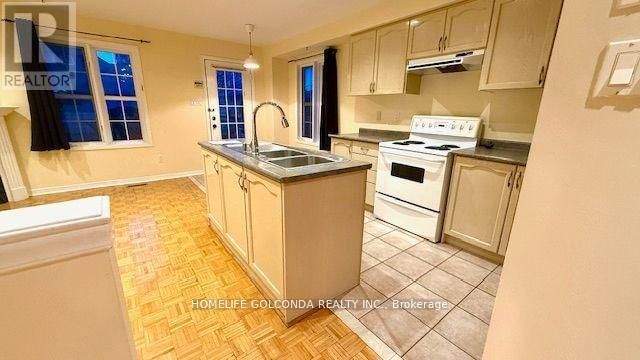 82 ELLESMERE STREET Image 13