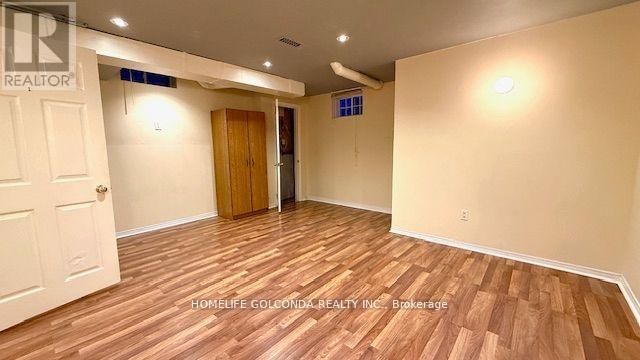 82 ELLESMERE STREET Image 34