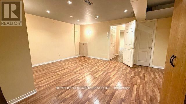 82 ELLESMERE STREET Image 39