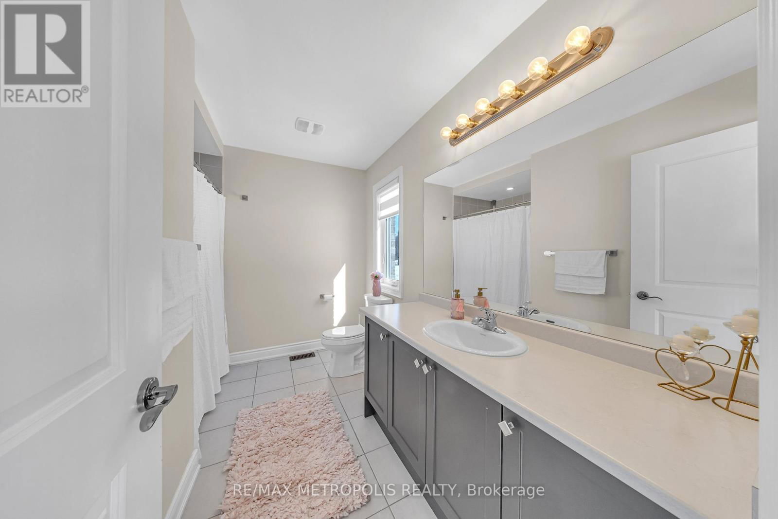 121 KENNEDY BOULEVARD Image 28