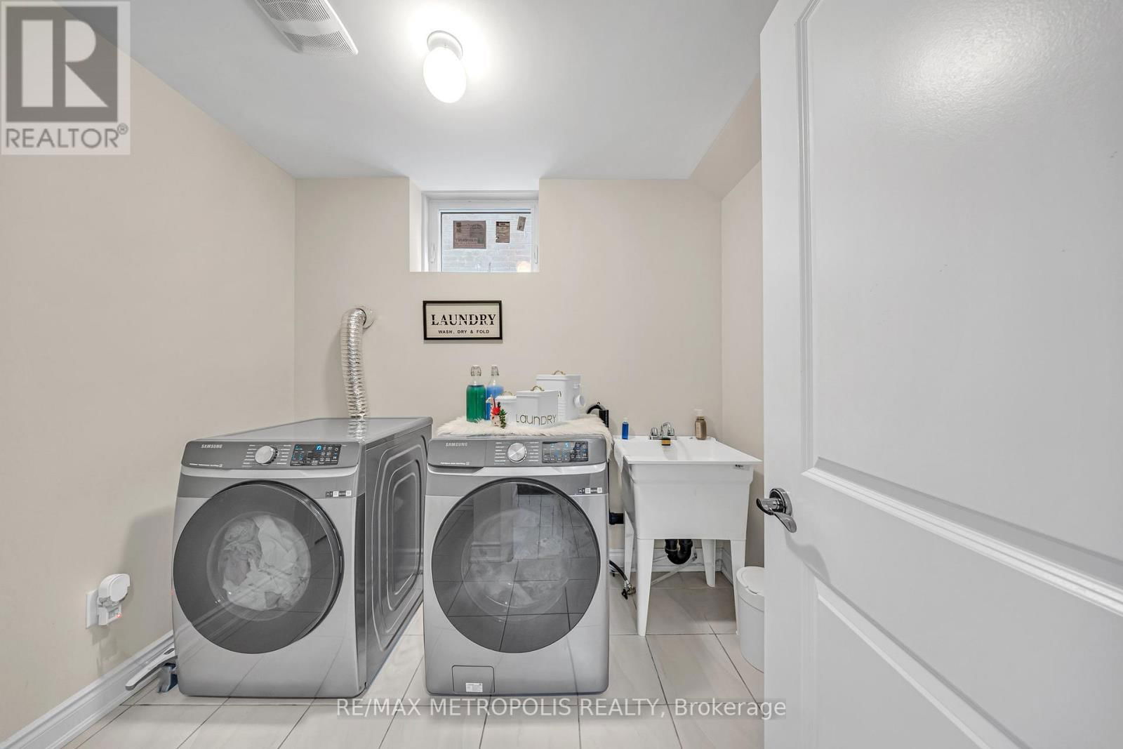 121 KENNEDY BOULEVARD Image 37