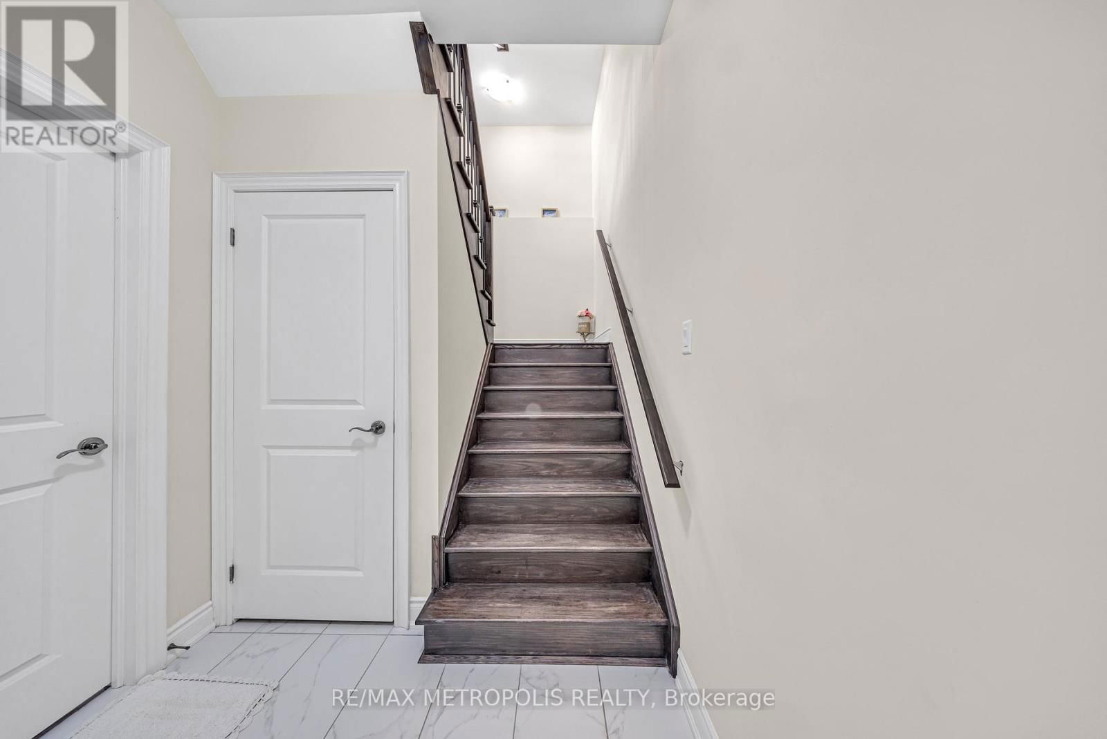 121 KENNEDY BOULEVARD Image 4