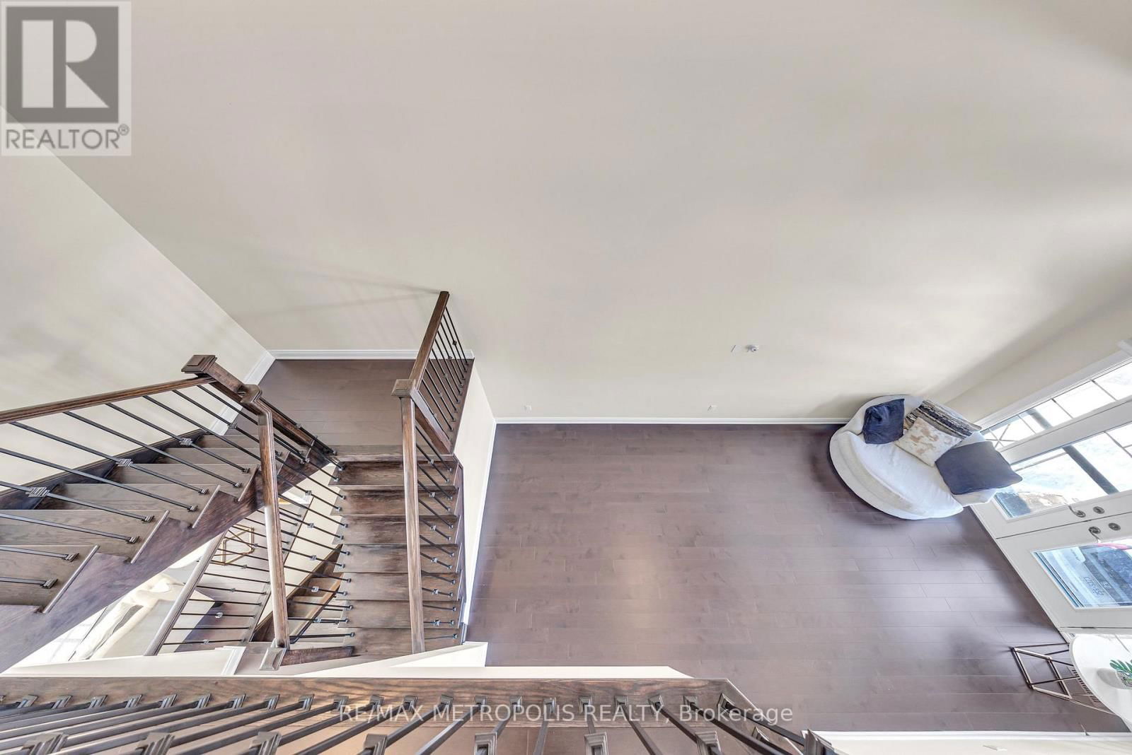 121 KENNEDY BOULEVARD Image 43