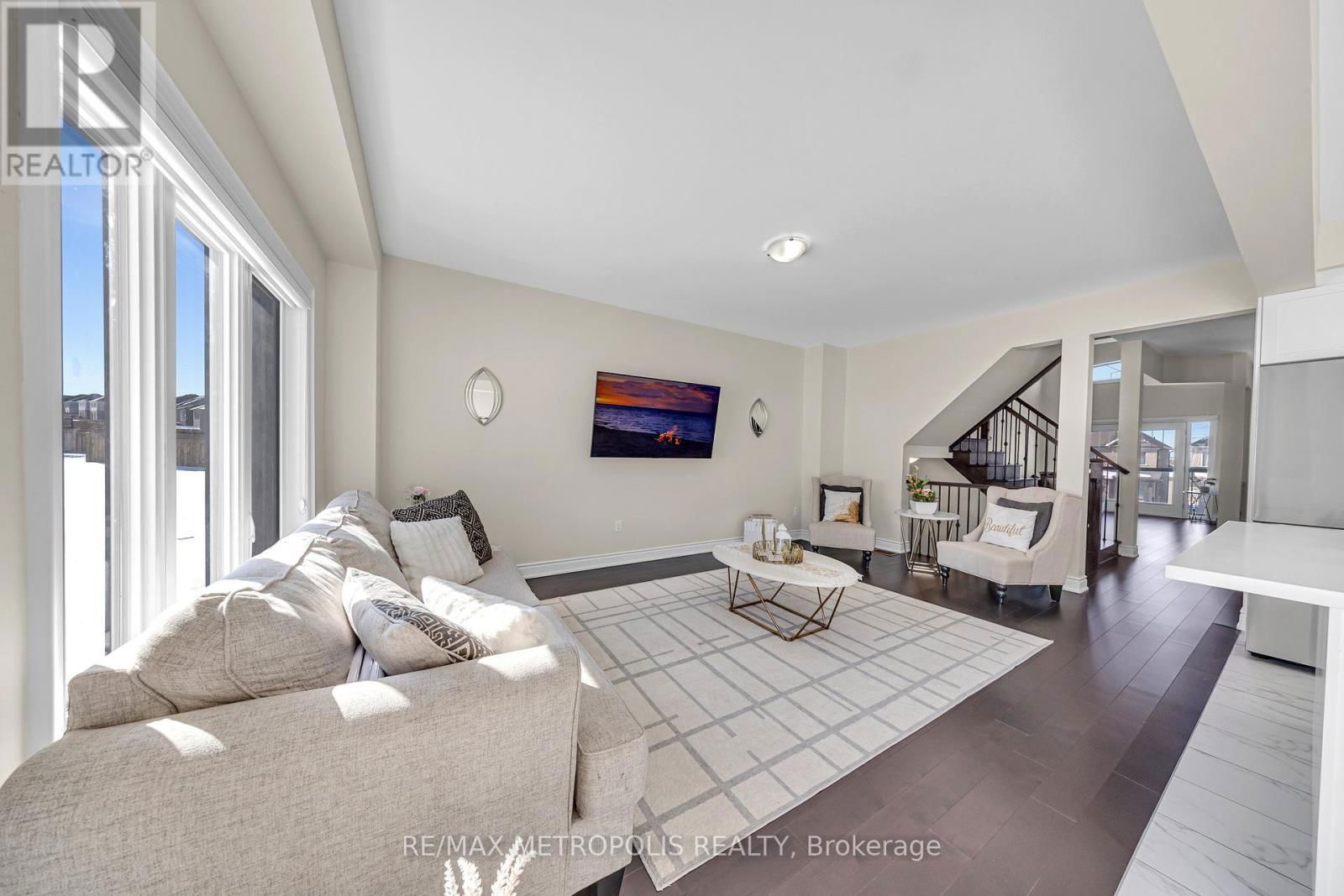 121 KENNEDY BOULEVARD Image 9