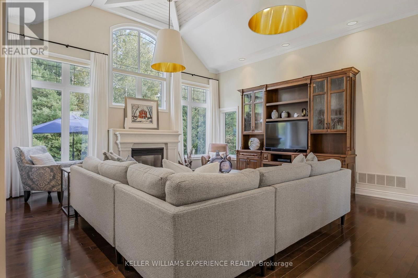 1795 INNISBROOK STREET Image 11
