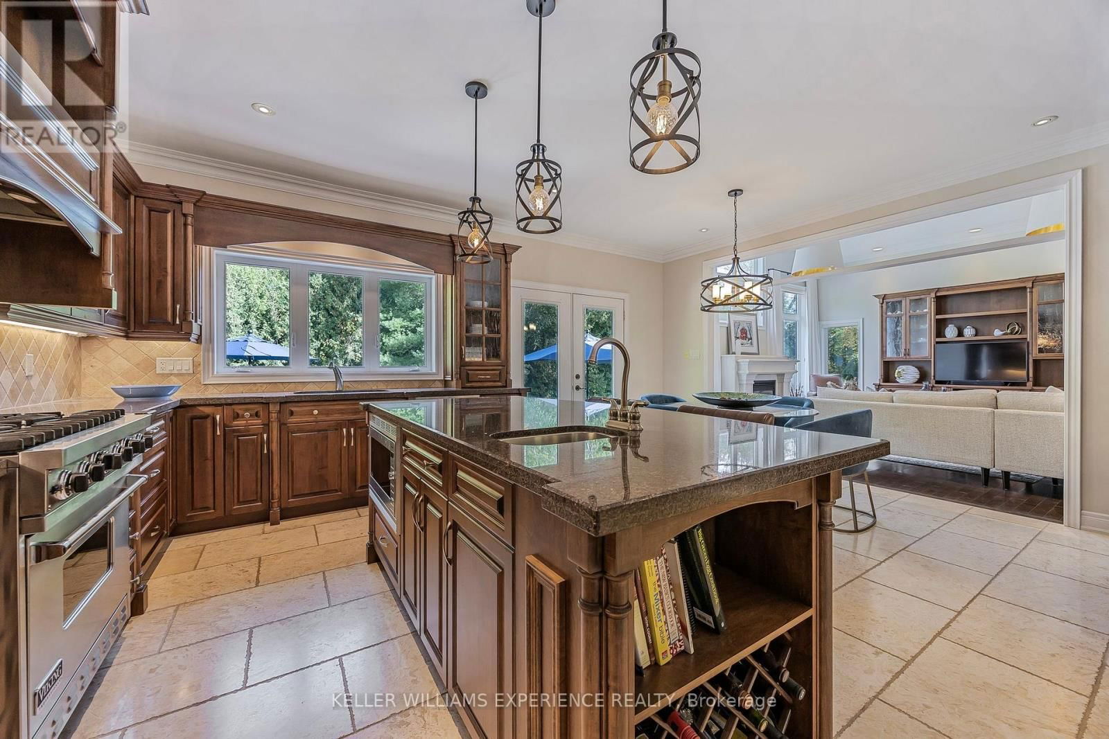 1795 INNISBROOK STREET Image 13