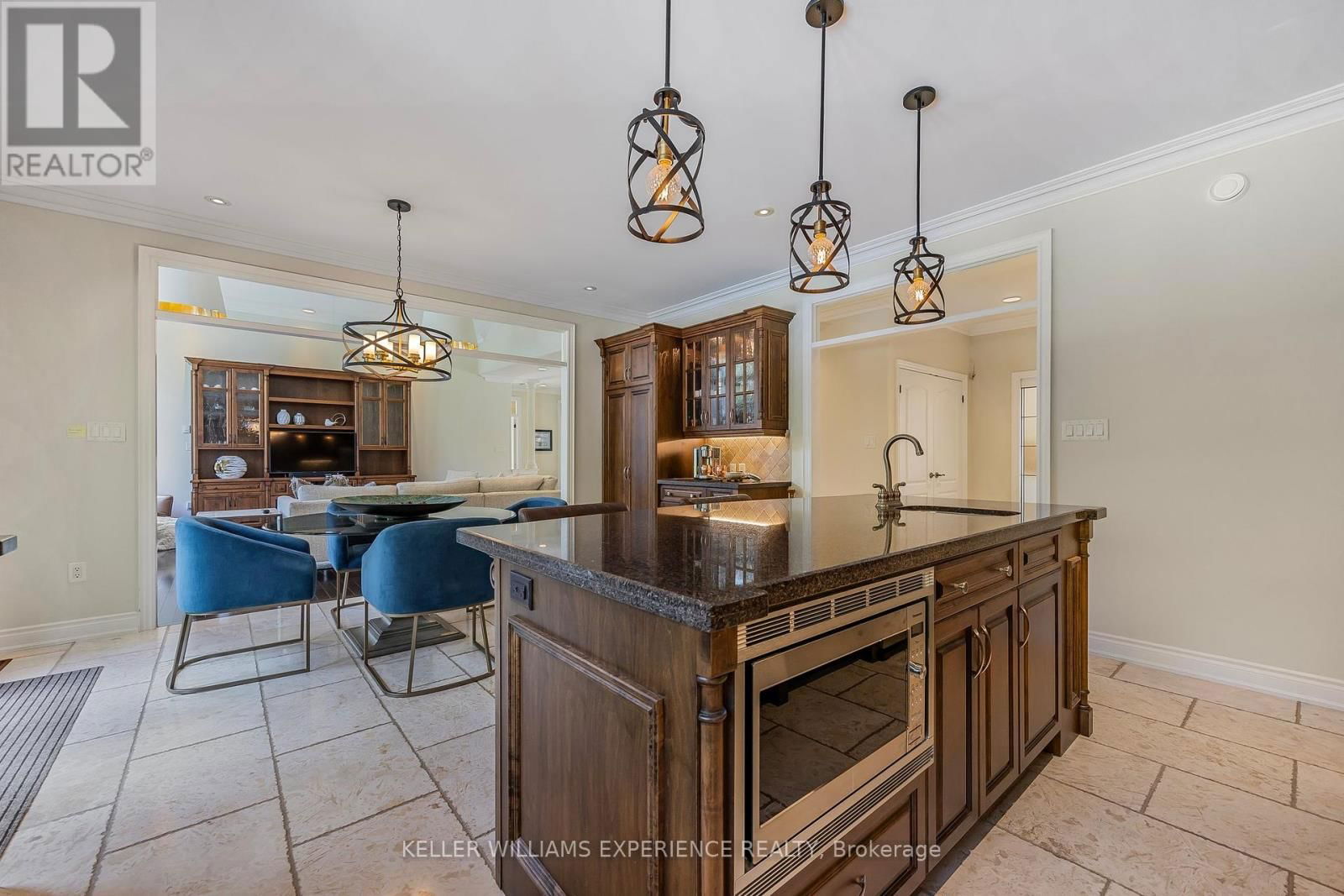 1795 INNISBROOK STREET Image 14