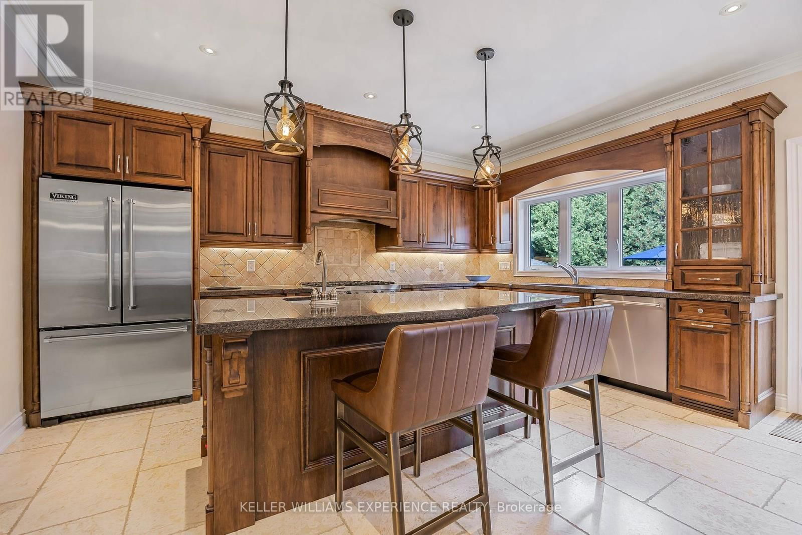 1795 INNISBROOK STREET Image 15