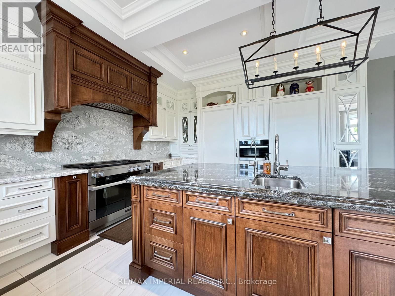 190 ANGUS GLEN BOULEVARD Image 15