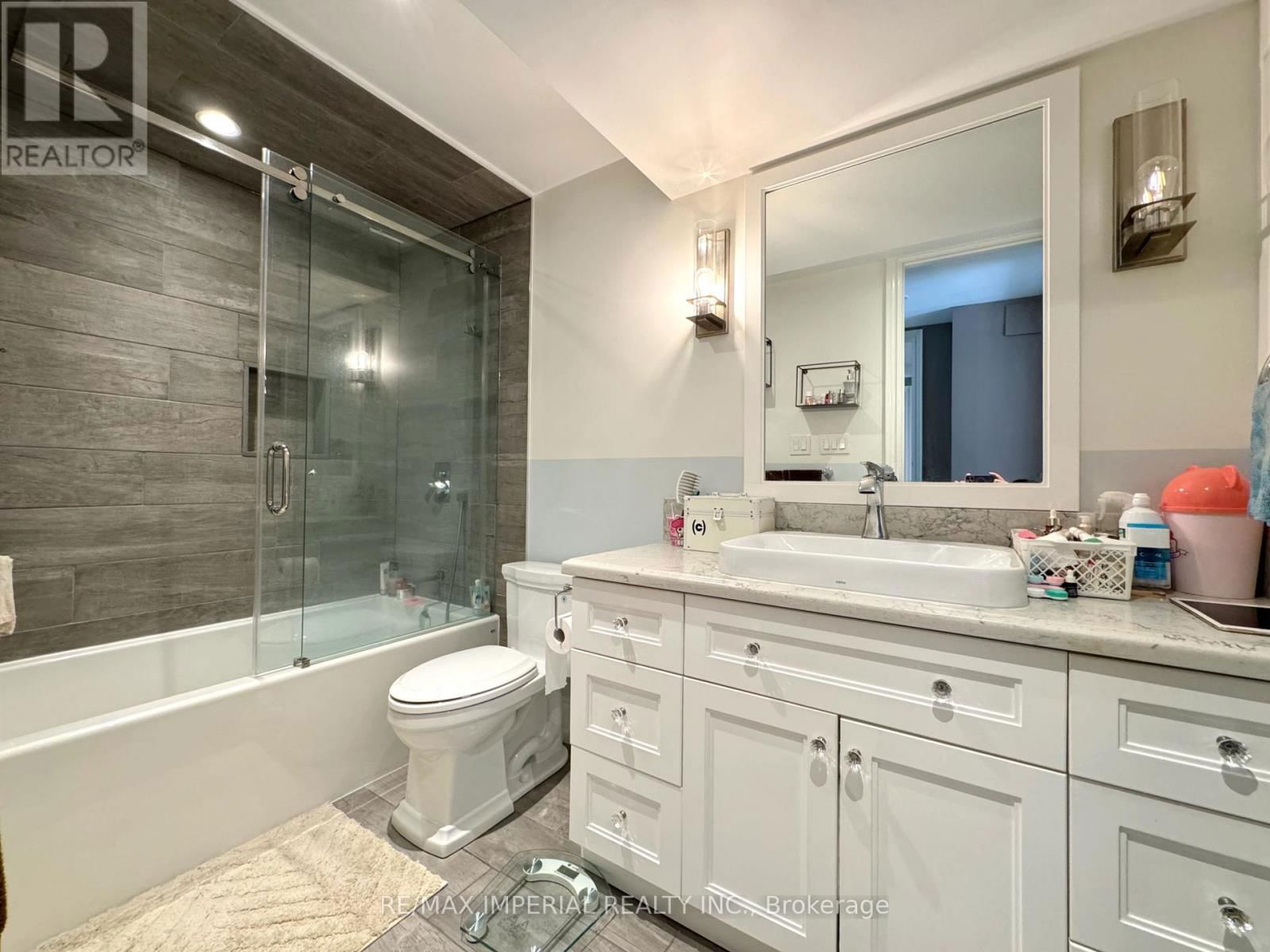 190 ANGUS GLEN BOULEVARD Image 25
