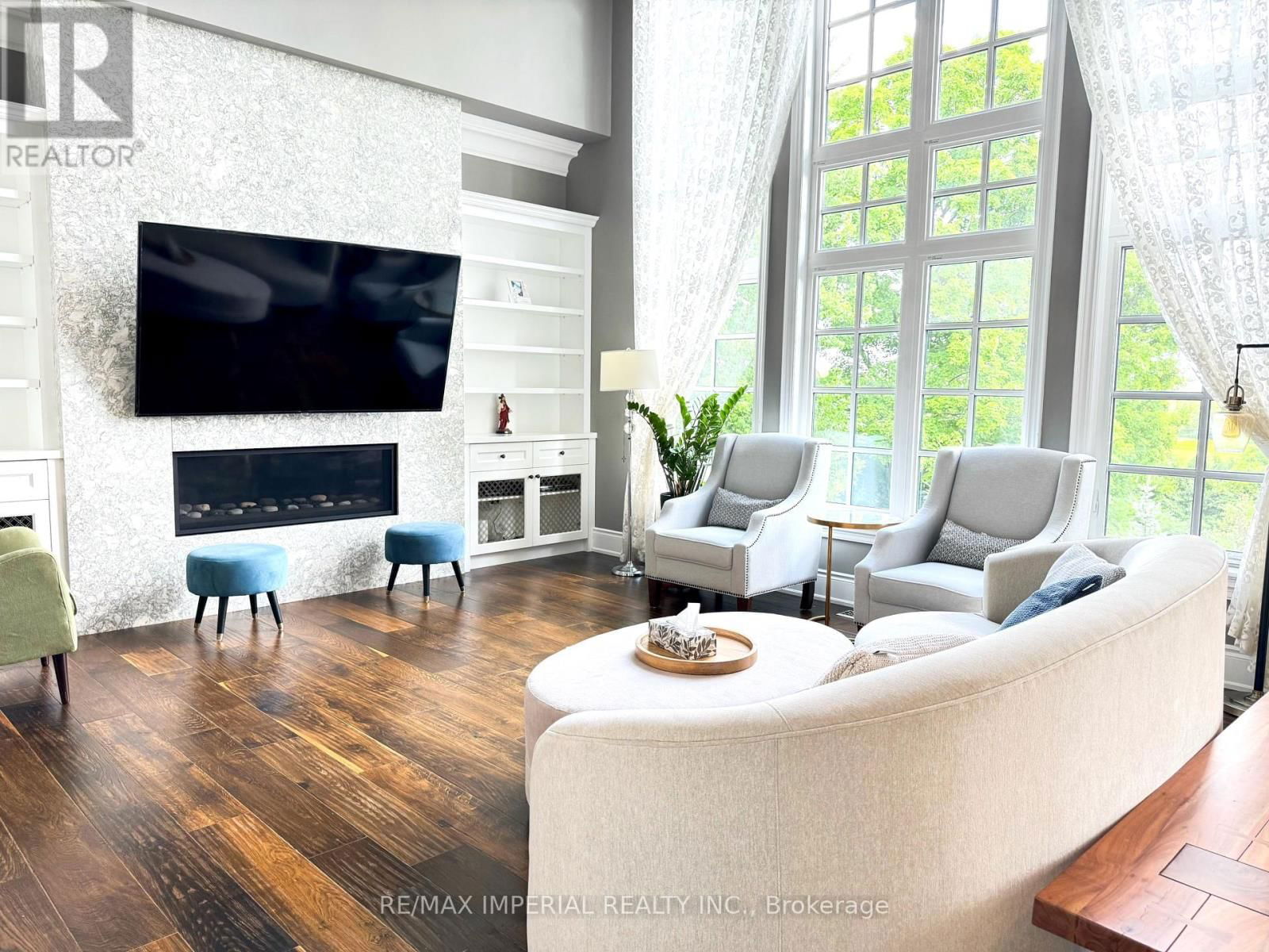 190 ANGUS GLEN BOULEVARD Image 7