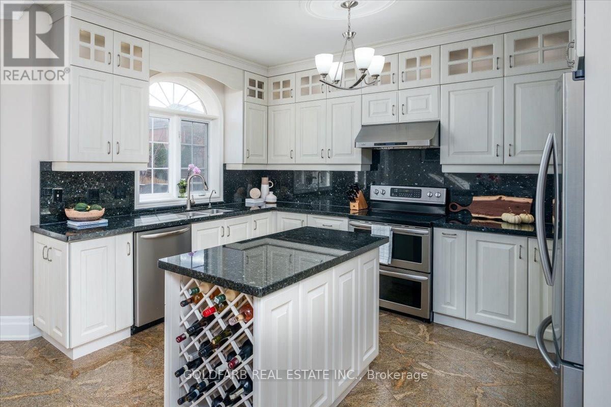 215 THOMSON CREEK BOULEVARD Image 10