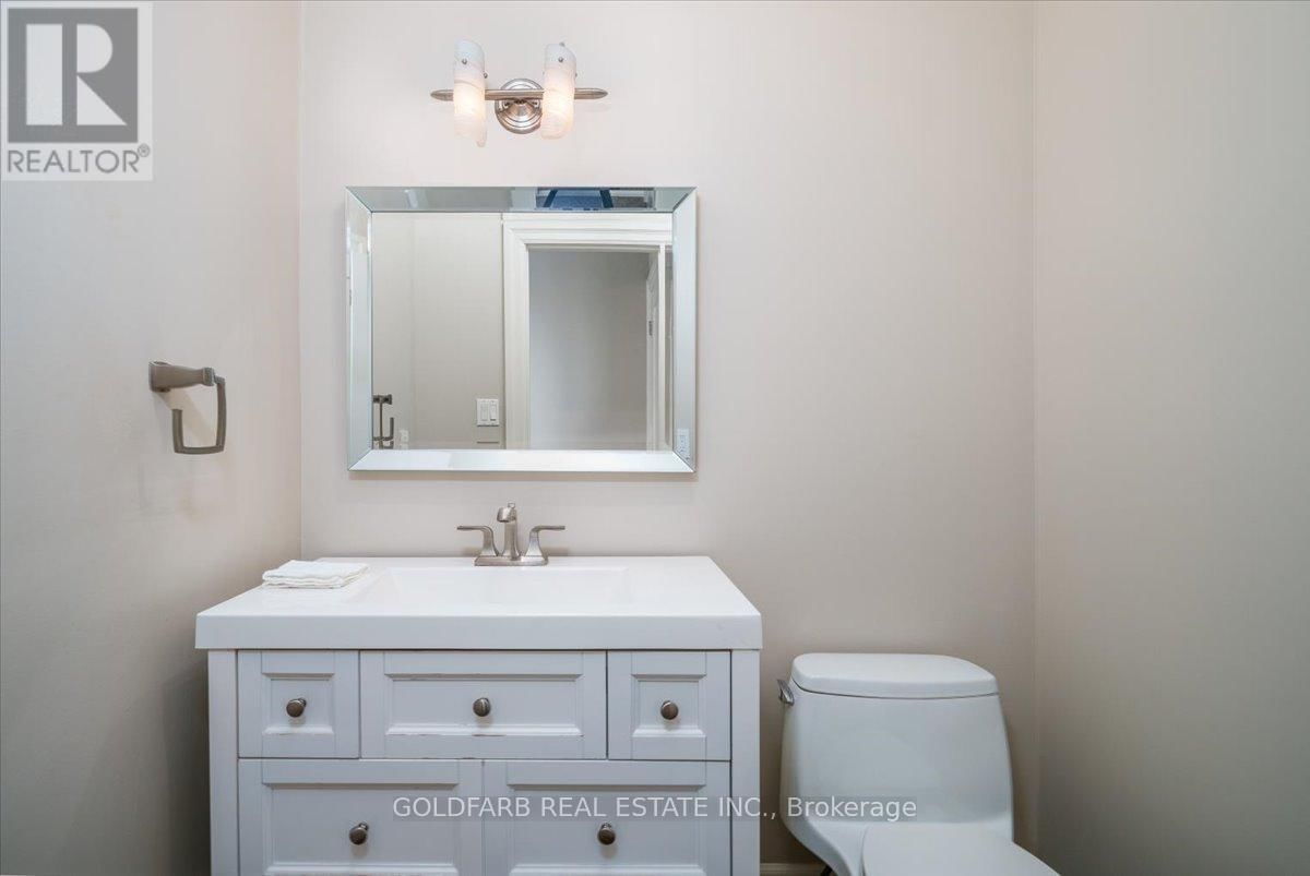 215 THOMSON CREEK BOULEVARD Image 16