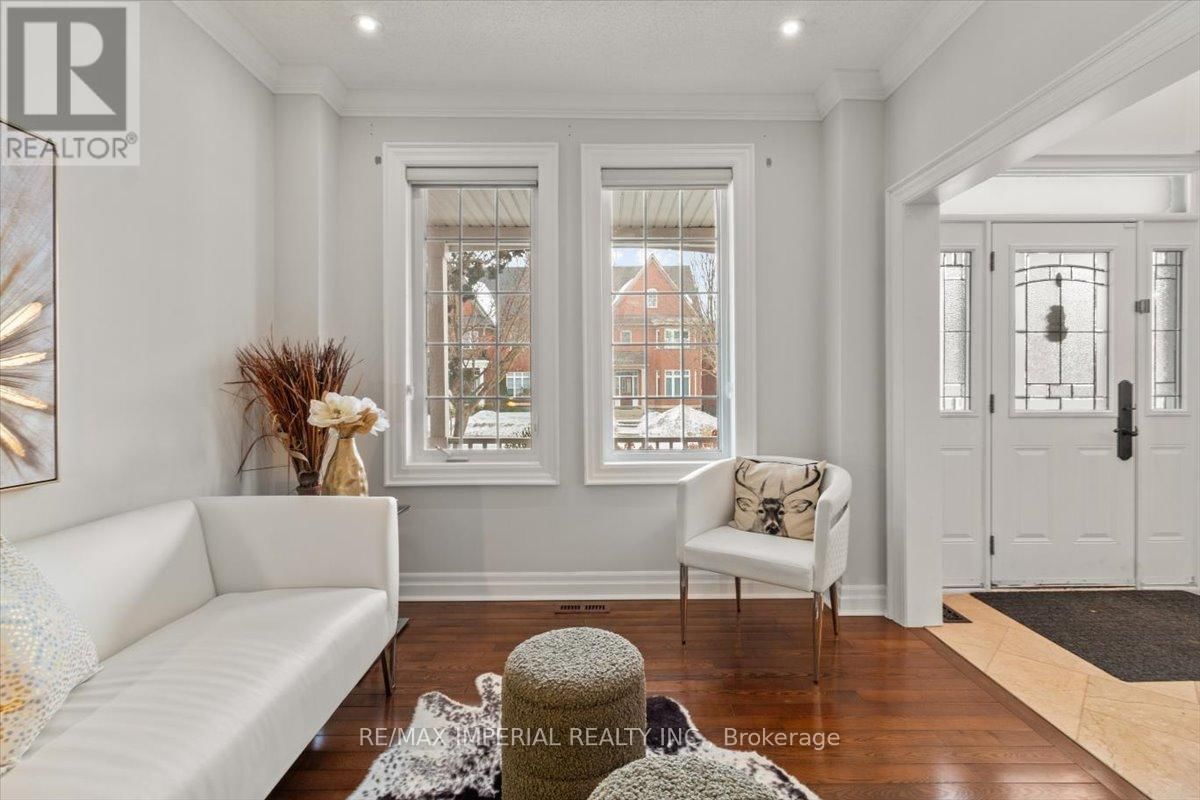 20 ANGUS GLEN BOULEVARD Image 12