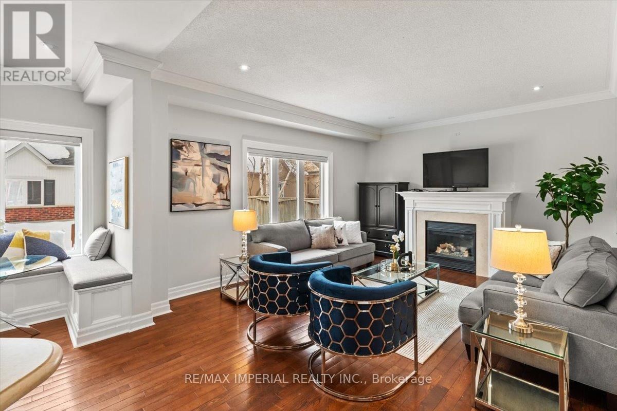 20 ANGUS GLEN BOULEVARD Image 21