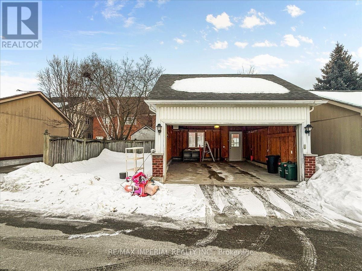 20 ANGUS GLEN BOULEVARD Image 39