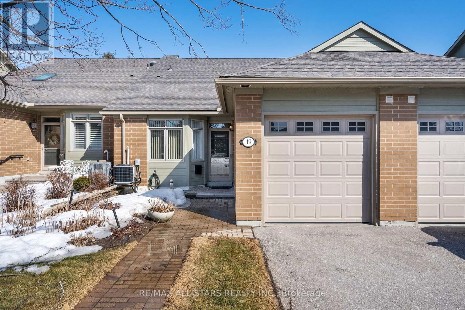 19 CHRISTINA FALLS WAY Image 1
