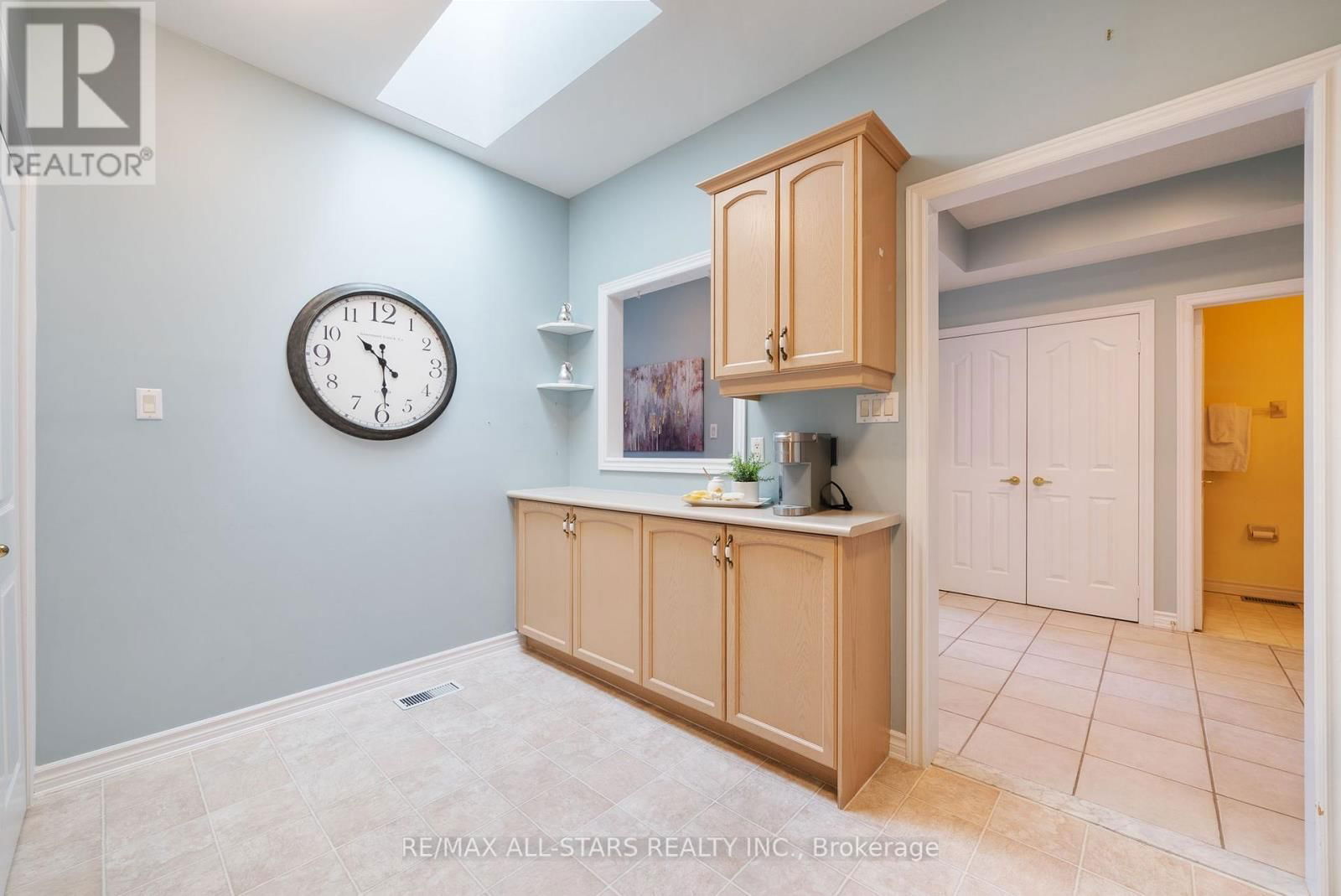 19 CHRISTINA FALLS WAY Image 12
