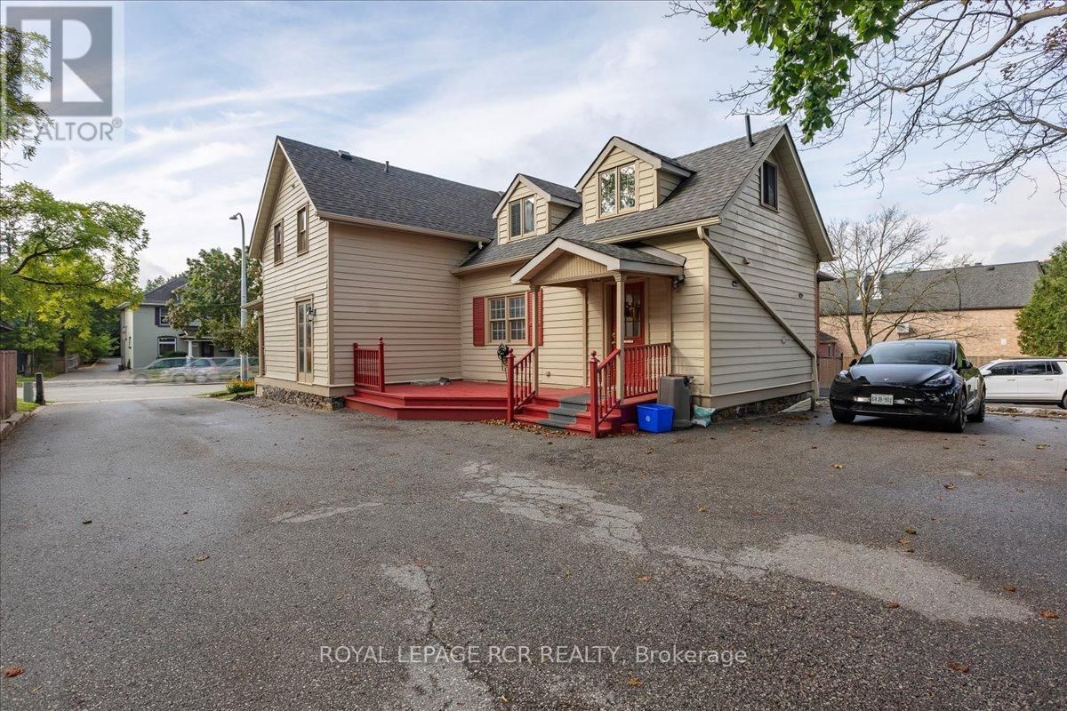50 WELLINGTON STREET EAST Image 26