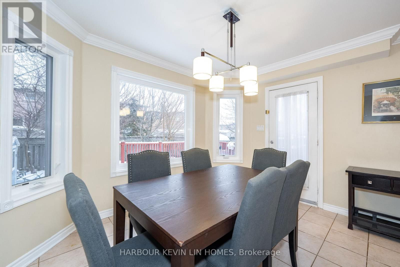 67 SUNRIDGE STREET Image 5