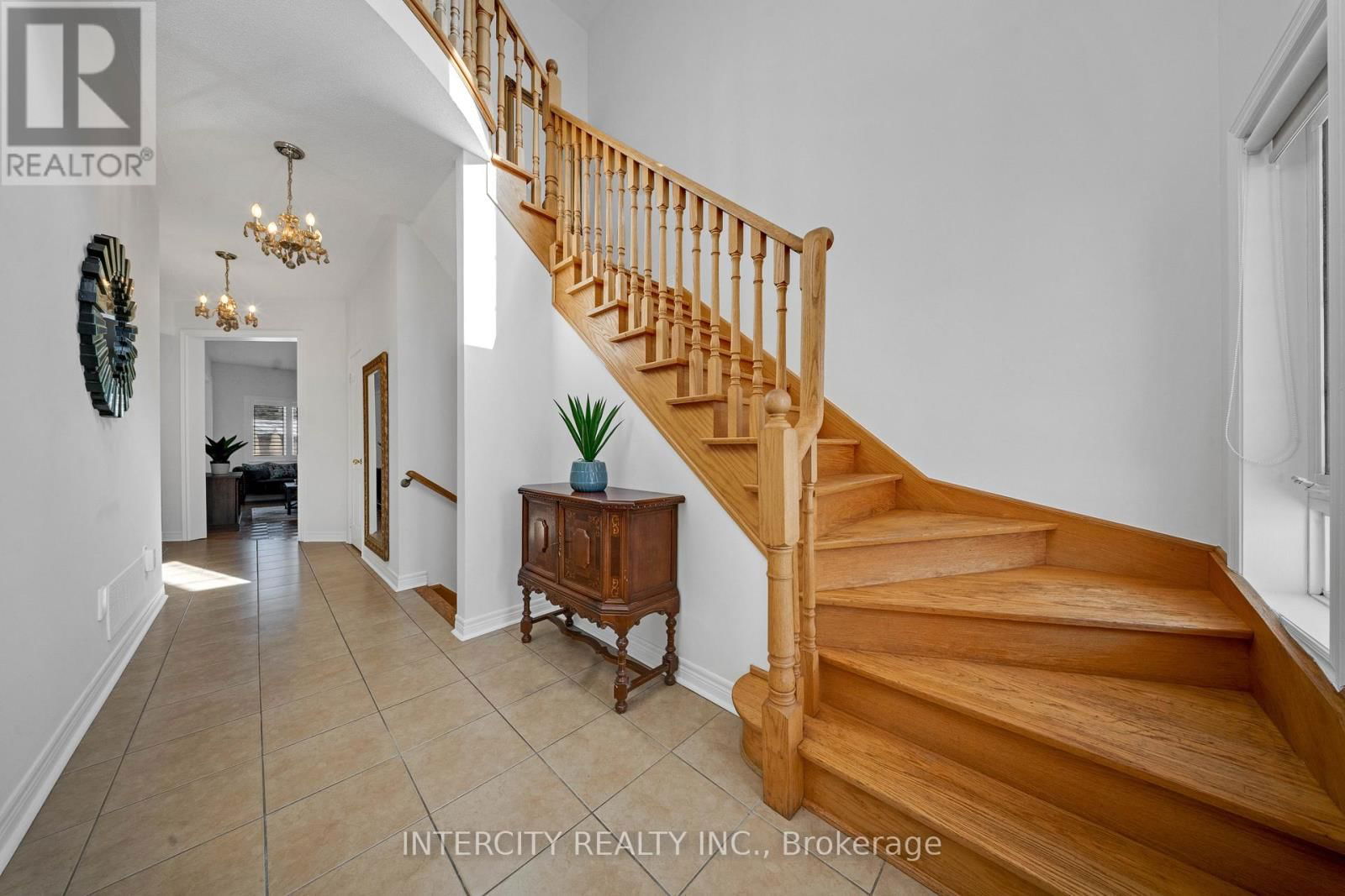 88 CANYON GATE CRESCENT Image 15