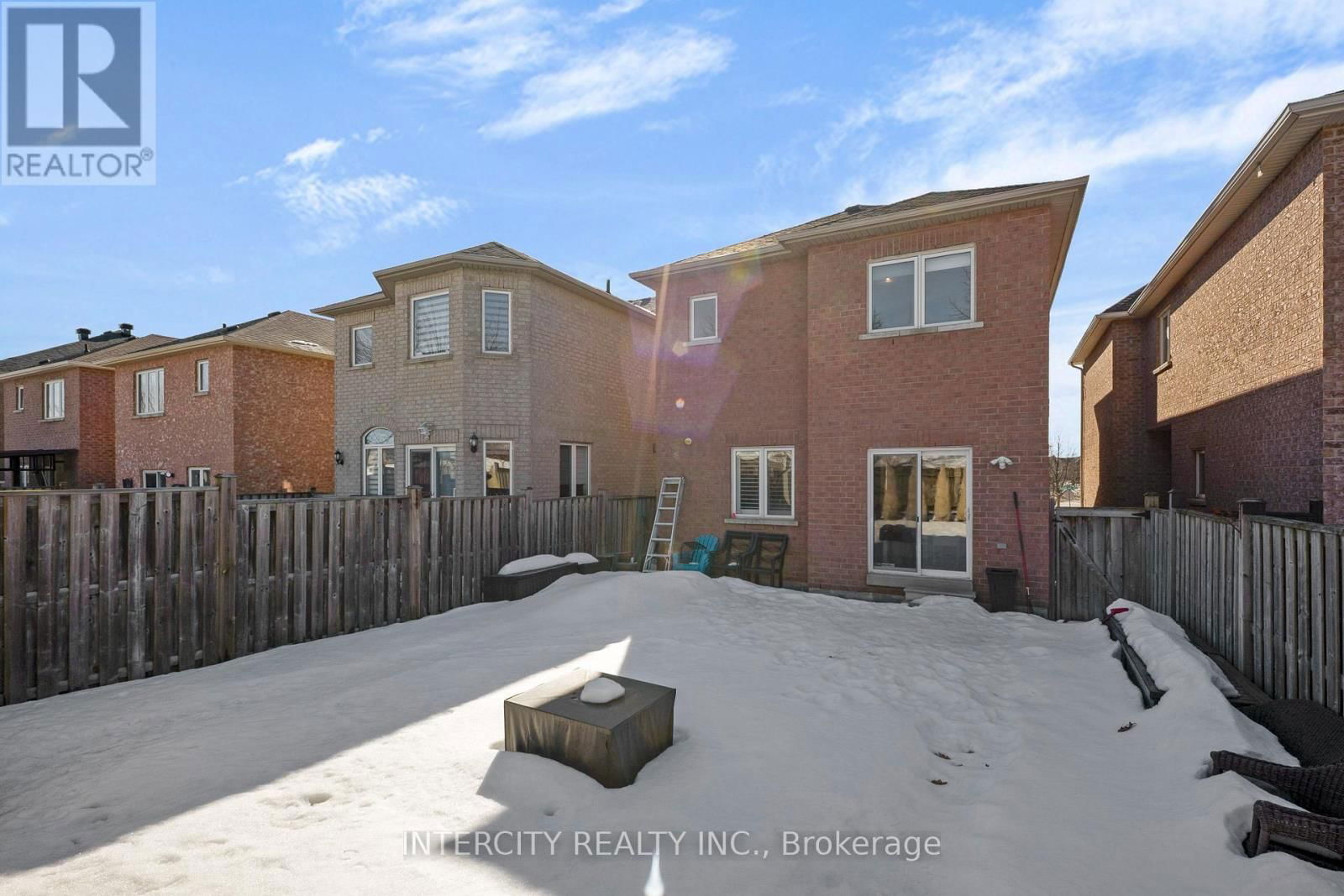 88 CANYON GATE CRESCENT Image 26