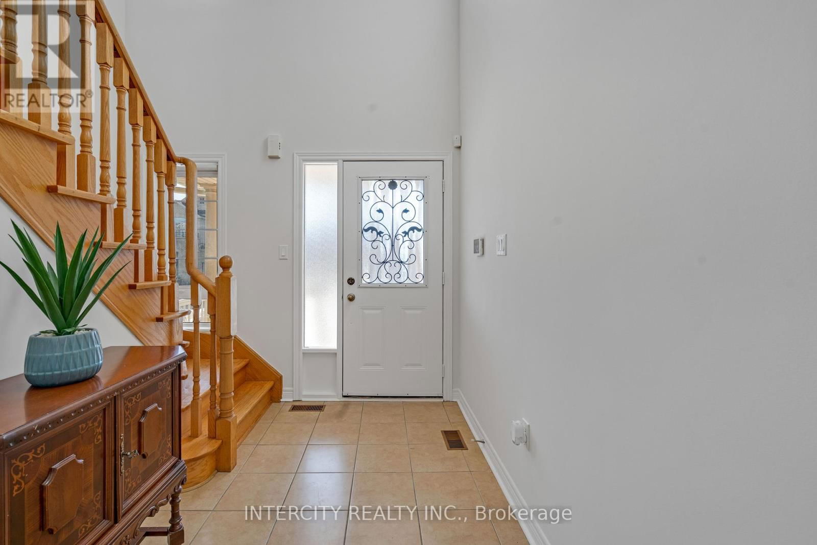 88 CANYON GATE CRESCENT Image 7