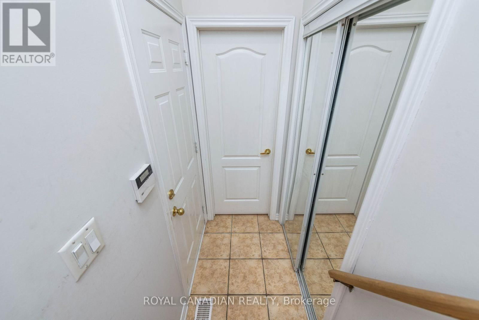 119 SAFFRON STREET Image 11