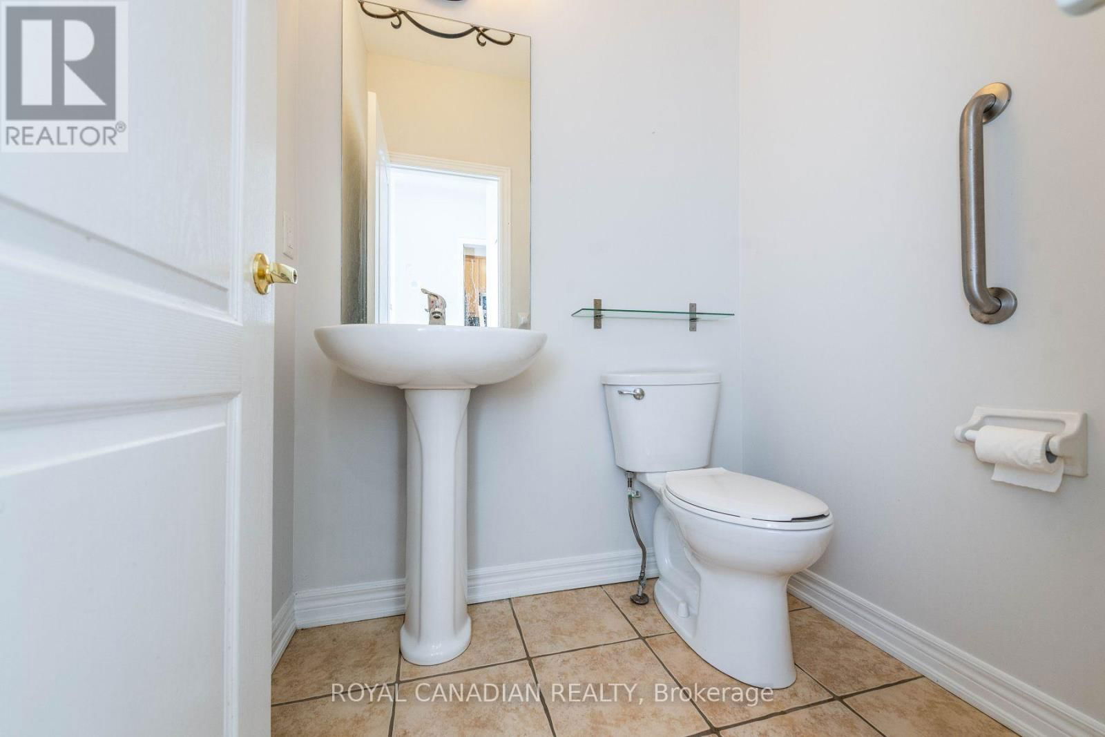 119 SAFFRON STREET Image 12
