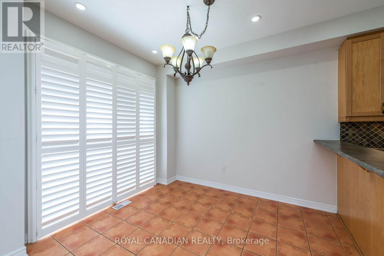 119 SAFFRON STREET Image 21