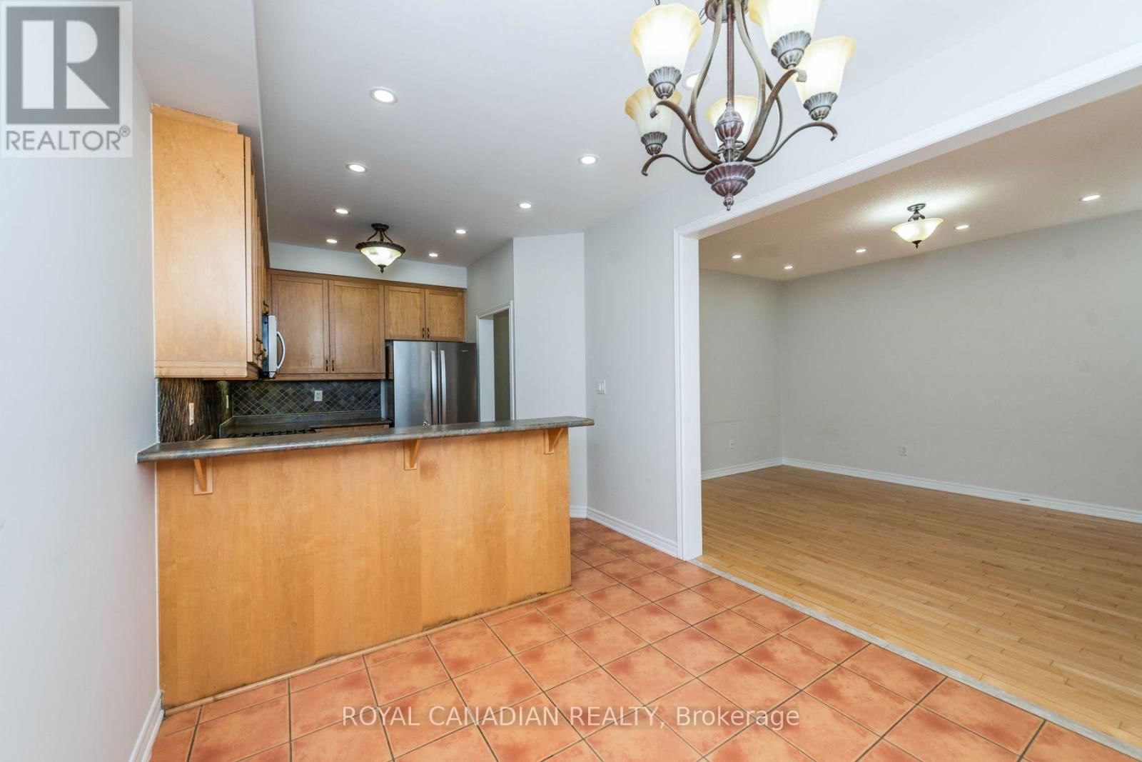 119 SAFFRON STREET Image 23