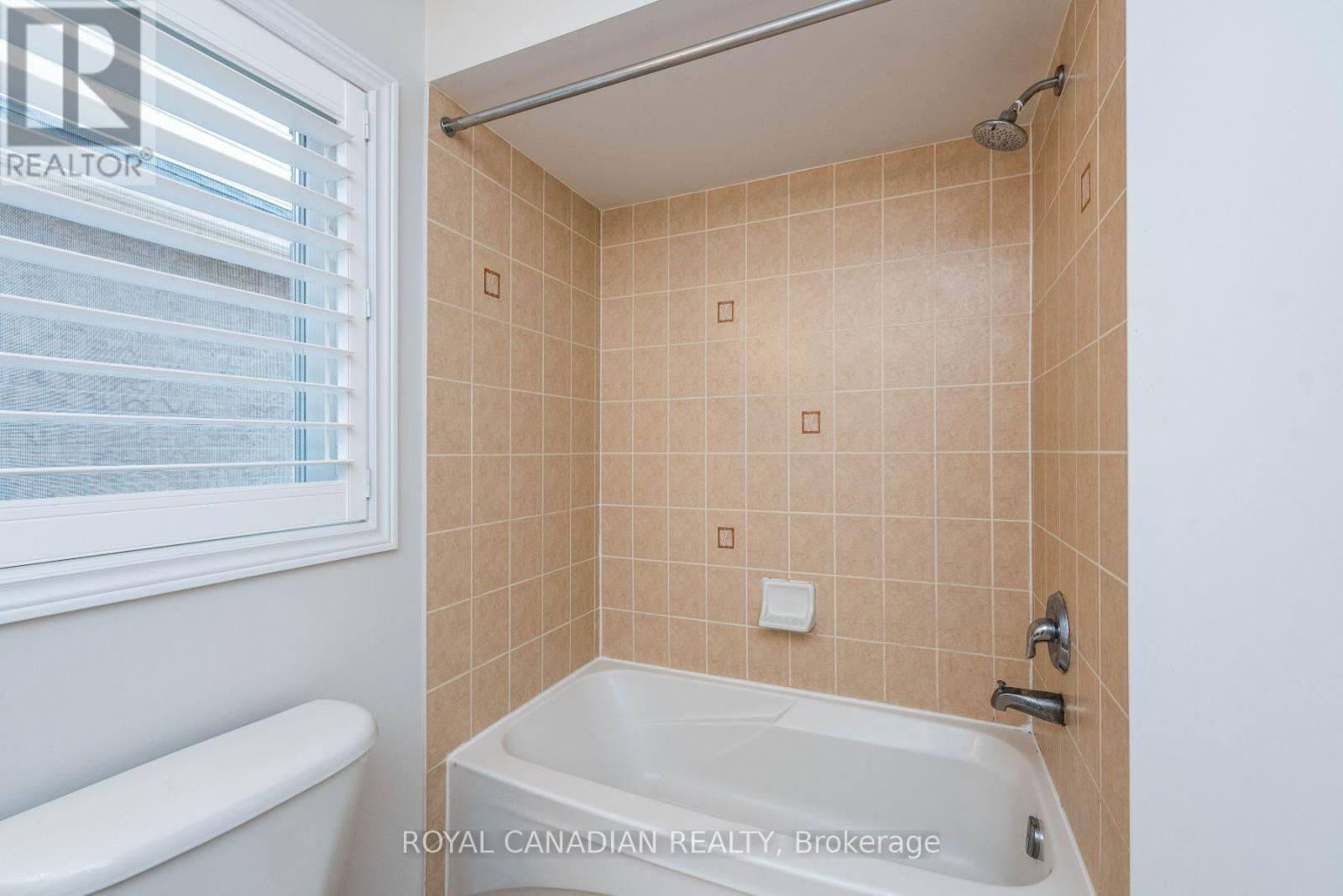 119 SAFFRON STREET Image 29