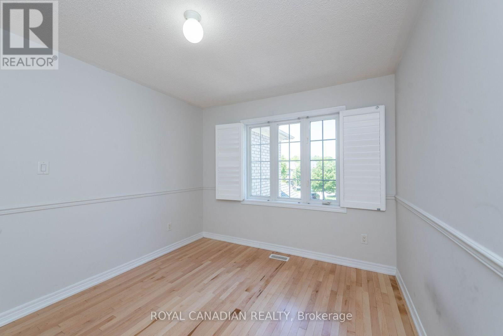 119 SAFFRON STREET Image 33