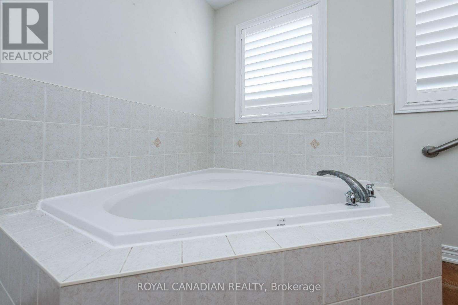 119 SAFFRON STREET Image 43