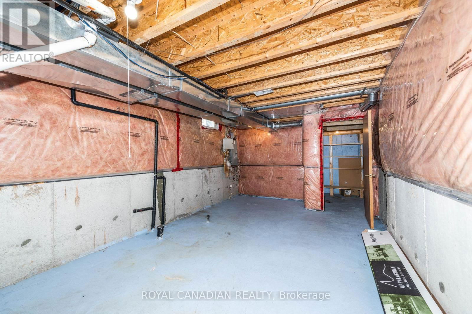 119 SAFFRON STREET Image 46