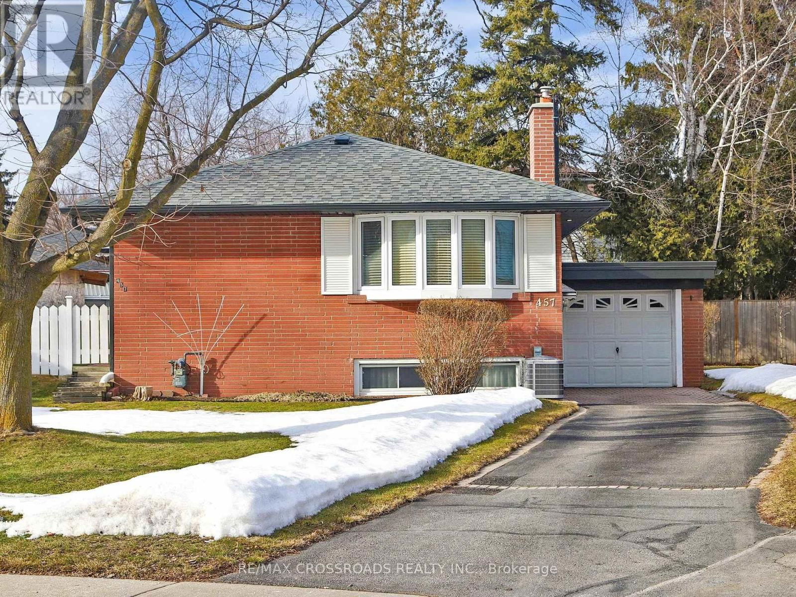 457 PALISER COURT NORTH Image 1