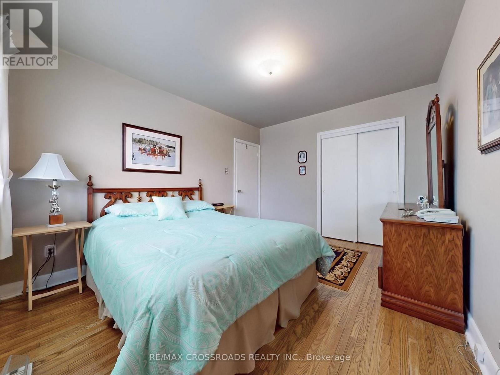 457 PALISER COURT NORTH Image 31