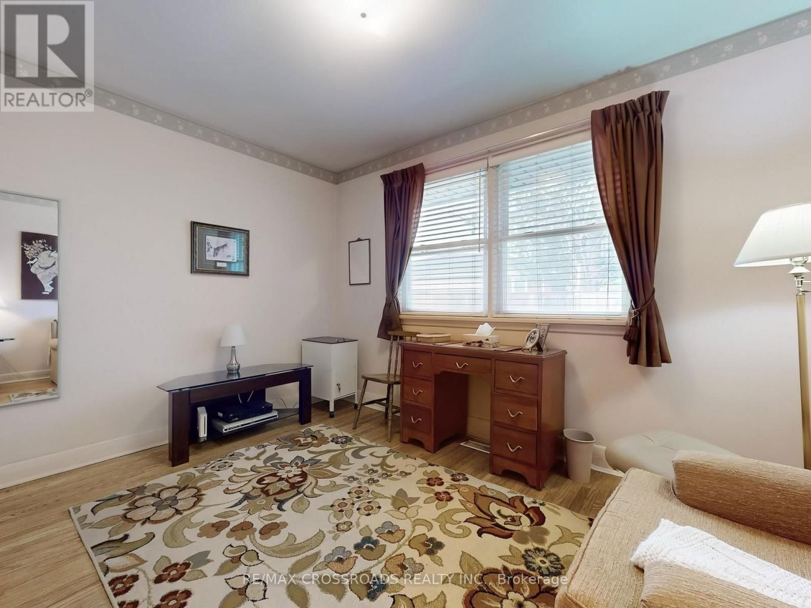 457 PALISER COURT NORTH Image 33